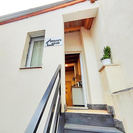 Dreams'S House Apartment คาตาเนีย ภายนอก รูปภาพ
