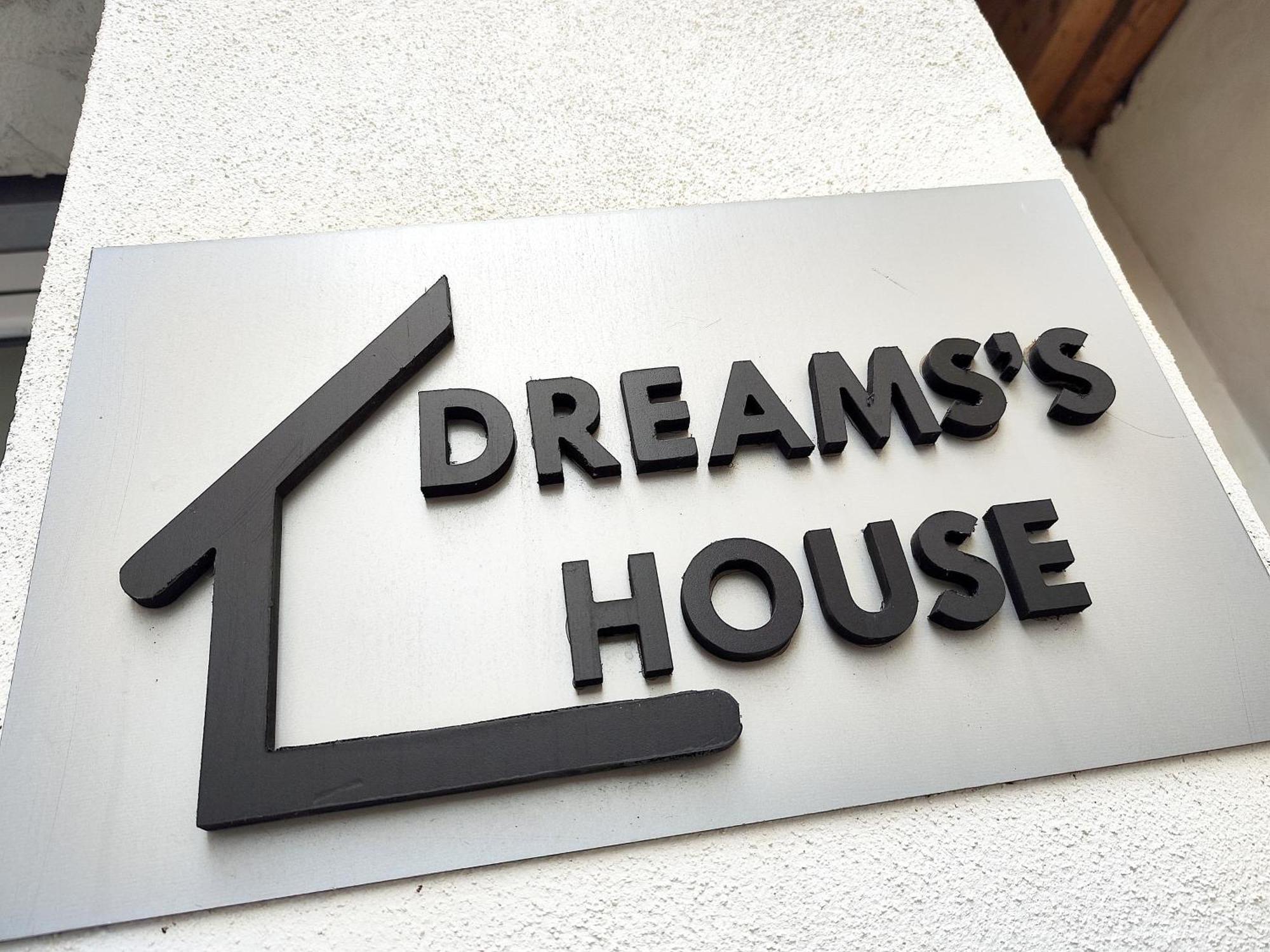 Dreams'S House Apartment คาตาเนีย ภายนอก รูปภาพ